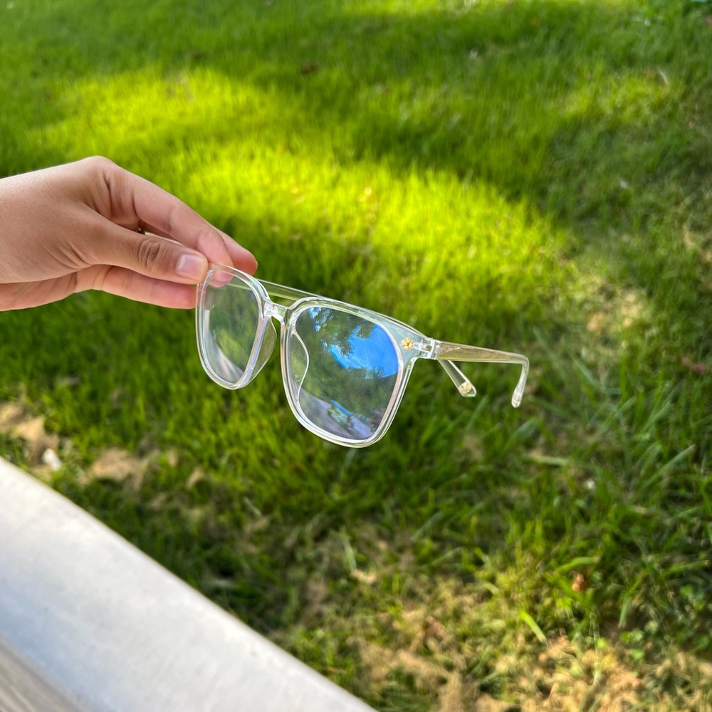 Transparent glasses - Picture 3 of 3